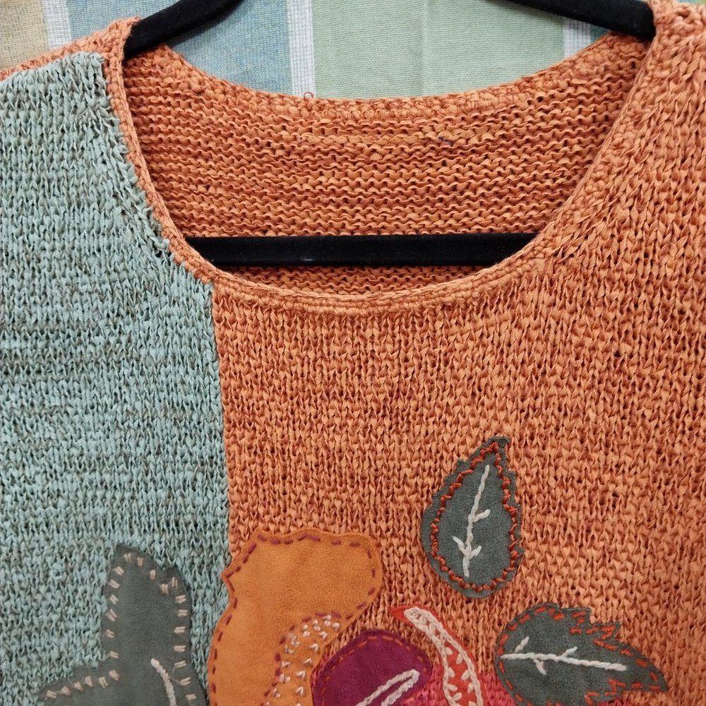 2500 Size XL Applique Decorated Poly Cotton Sweater - Picture 4 of 5